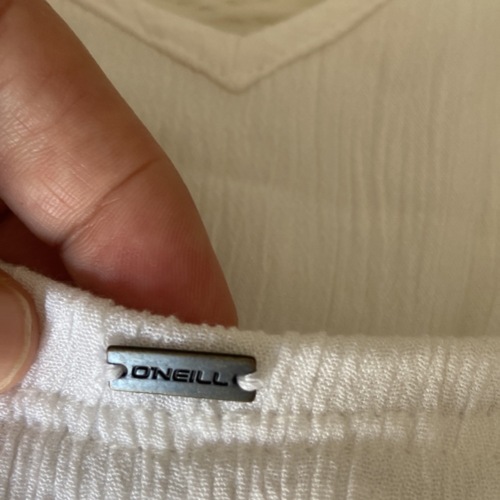 ONEILL shirt size M brand new with tag with adjustable strings white color - Picture 5 of 9